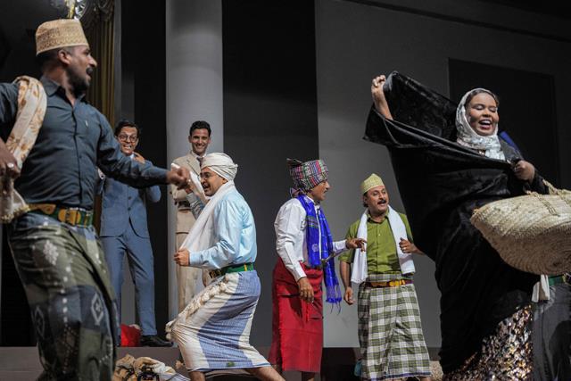 Shakespeare In Yemen: Tragedy Offers Respite From War