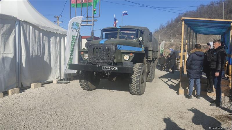 More Supply Vehicles Of Russian Peacekeepers Move Freely Along Azerbaijan's Lachin-Khankendi Road (PHOTO)