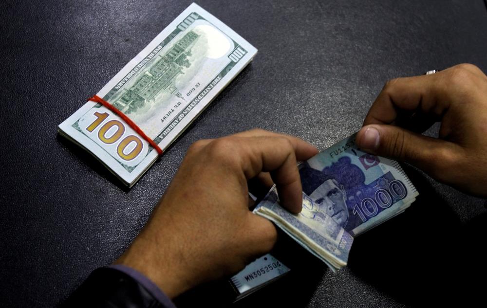 Pakistan's Money Exchangers To Let Rupee Decline Slowly