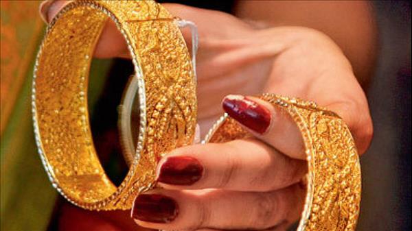 Abu Dhabi: Woman Sues Ex-Husband For Selling Her Jewellery, Refusing To Pay The Money