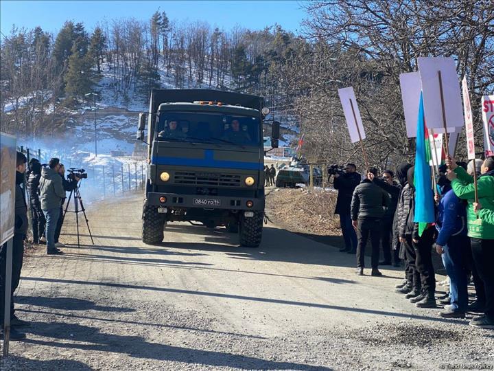 More Vehicles Of Russian Peacekeepers Pass Freely Along Azerbaijan's Lachin-Khankendi Road (PHOTO)