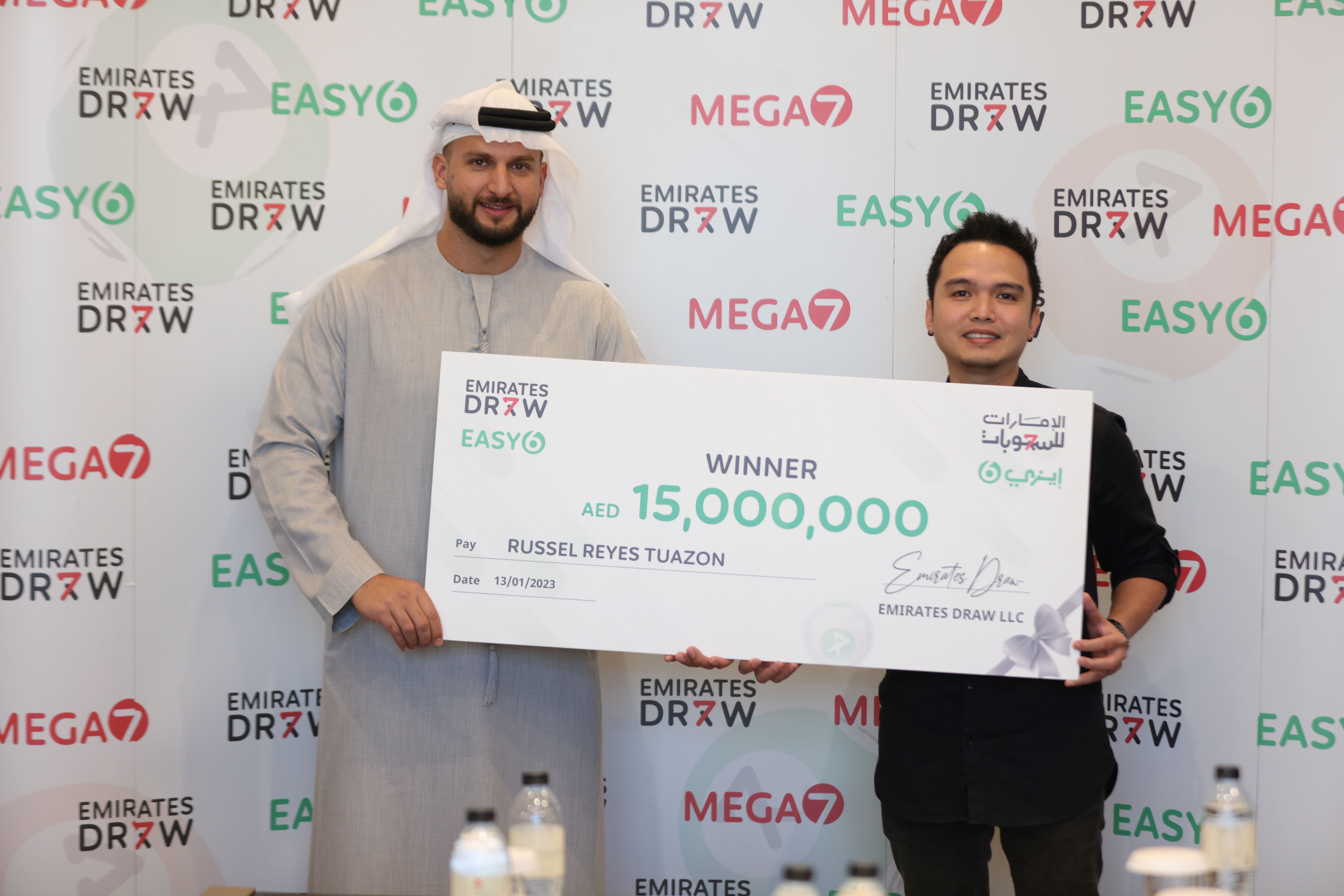 مليونير آخر يفوز بالجائزة الكبرى لسحب الإمارات للسحوبات "إيزي 6"