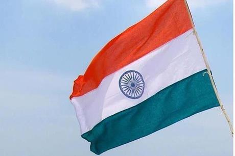 السفارة الهندية بعمان تحتفل بالعيد الوطني لبلادها