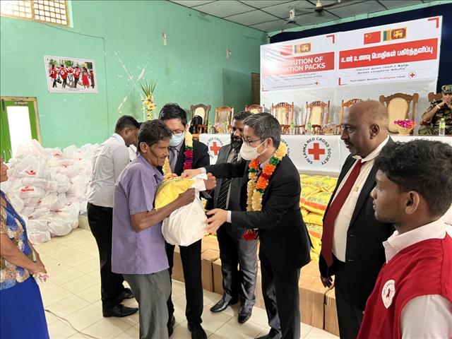 Red Cross In Sri Lanka And China Help 9,000 Vulnerable Families