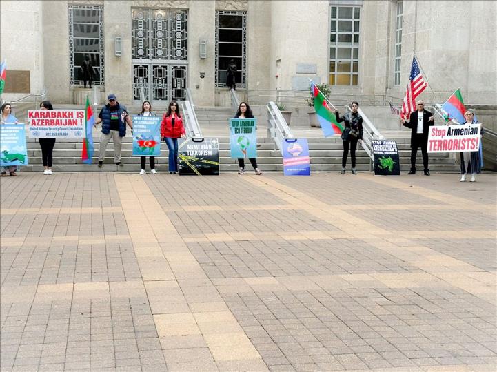 Azerbaijanis Hold Peaceful Protest Against Environmental Terrorism In Front Of Houston City Hall