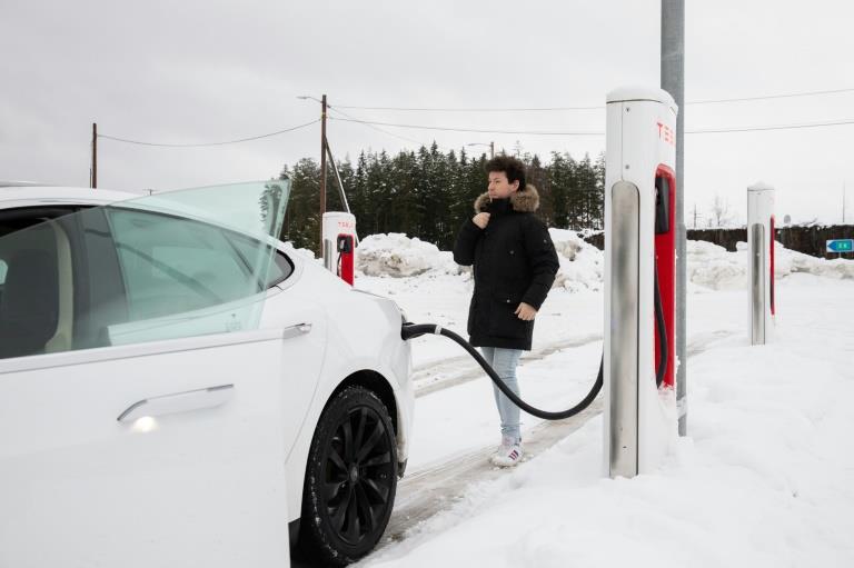 Arctic cold 'no sweat' for electric cars in Norway