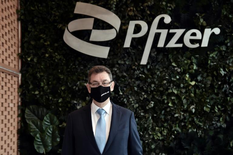 Pfizer eyes big drop in Covid-related revenues in 2023