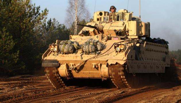 U.S. Sends First Batch Of Bradleys To Ukraine
