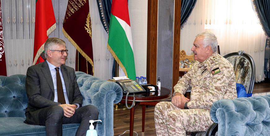 Army Chief Meets With UN Peacekeeping Delegation