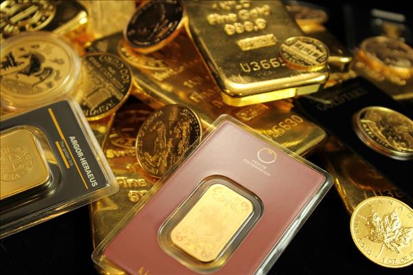 استقرار أسعار الذهب بعد عمليات بيع مكثفة' 