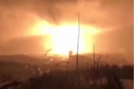 فيديو - انفجار وحريق ضخم في كهرمان مرعش جراء الزلزال جنوب تركيا