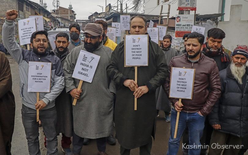 Protest In Srinagar's Maisuma Against Eviction Drive