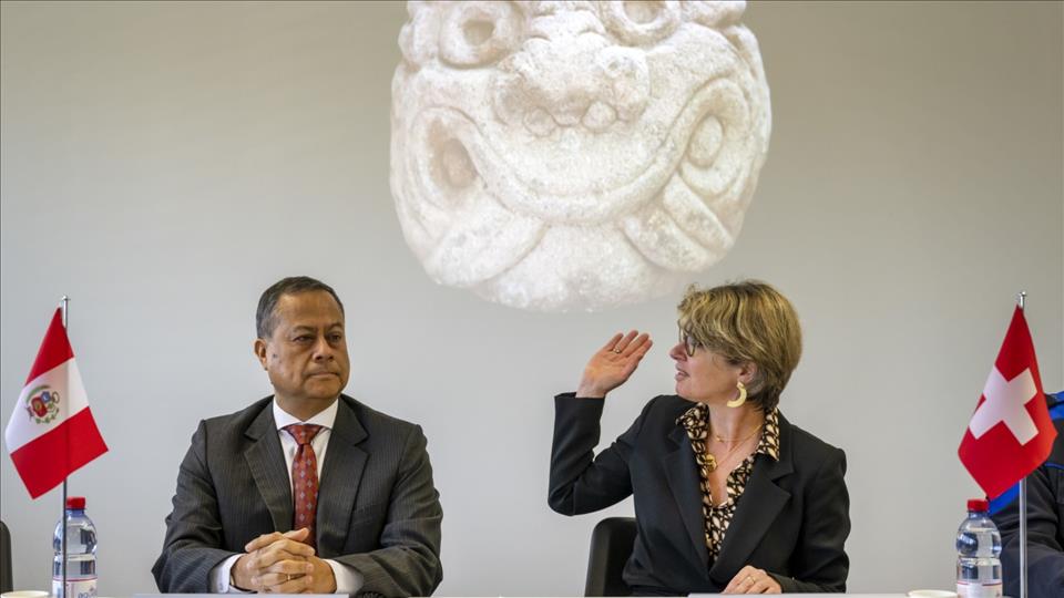 Switzerland Returns Ancient Stone Head To Peru