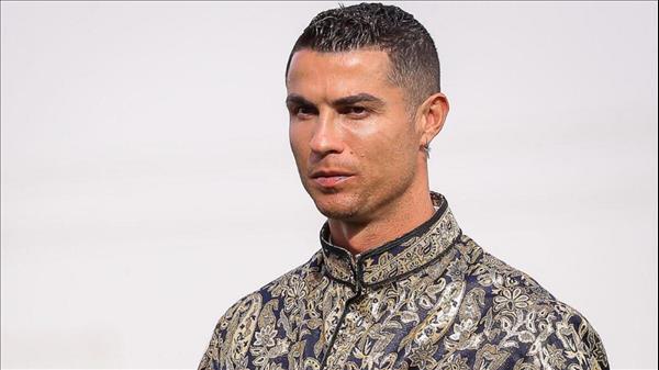 Cristiano Ronaldo Drips In Traditional Thobe Attire Of Saudi