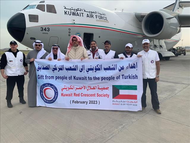 Kuveyt’ten KRCS: Yardım malzemeleriyle Türkiye’ye giden uçak…
