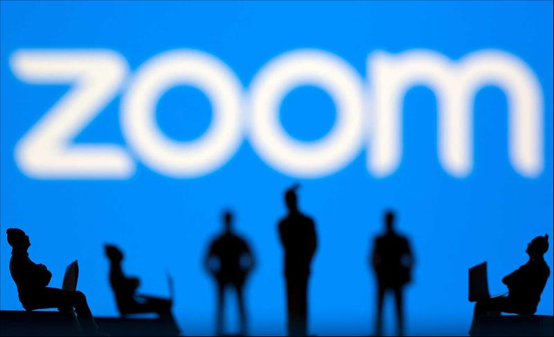 “Zoom” boss sacked after less than a year