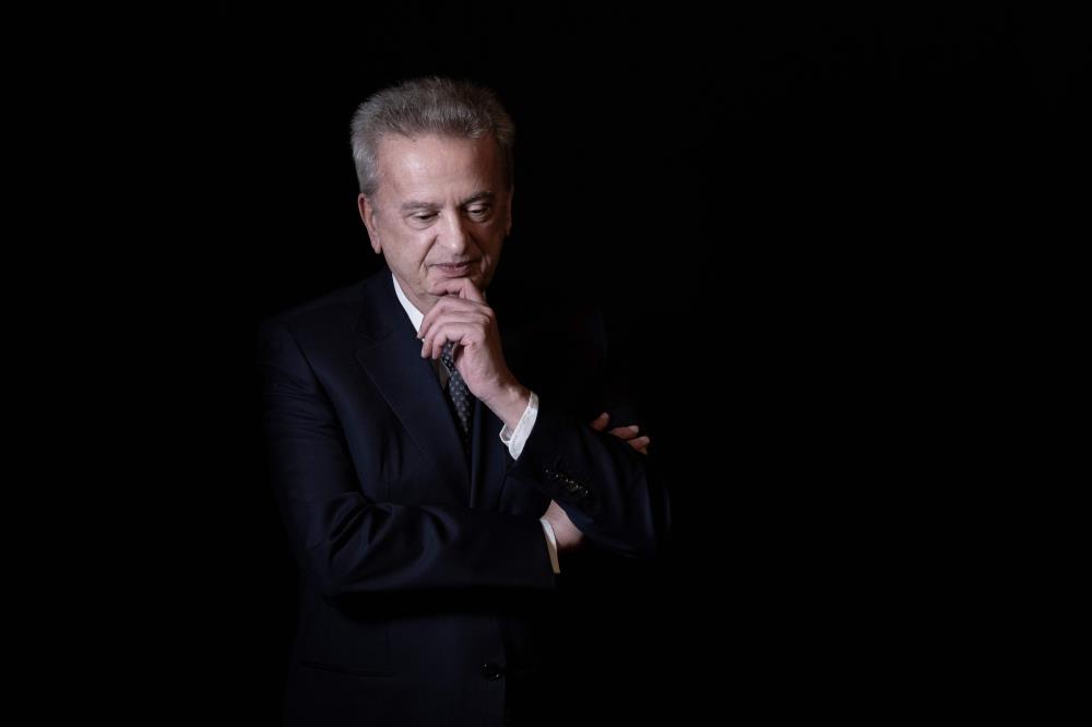 From Acclaim To Blame: Lebanon's Bank Chief Riad Salameh