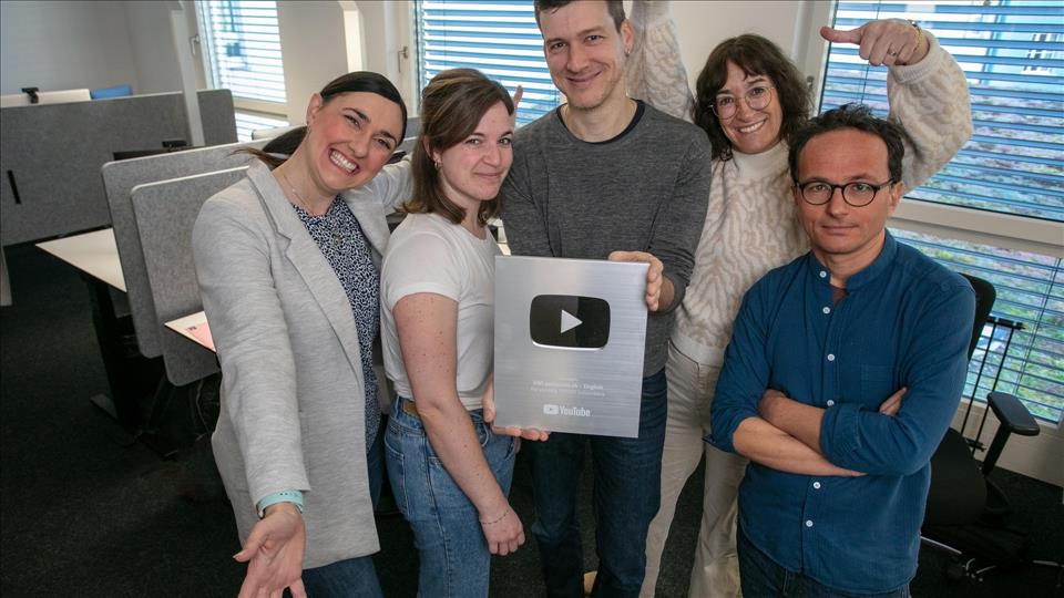 SWI Swissinfo.Ch Receives The Youtube Silver Play Button