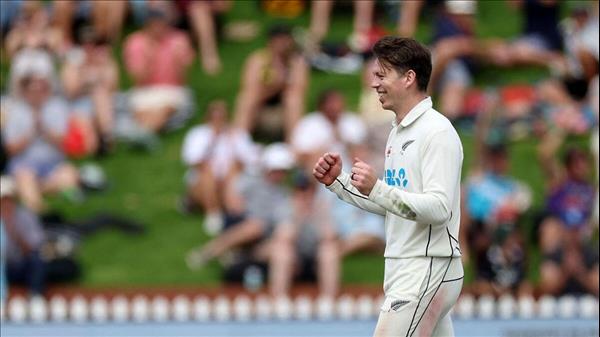 New Zealand On The Brink Of Series Sweep After Enforcing Follow On