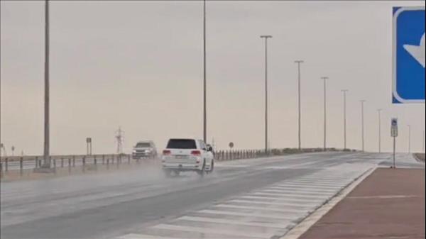 Watch: Rainy Ramadan Ahead? Wet UAE Roads, Light Rains Signal Cooler Start To Holy Month