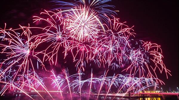Dubai: 4 Places To Catch Free Fireworks Shows This Ramadan