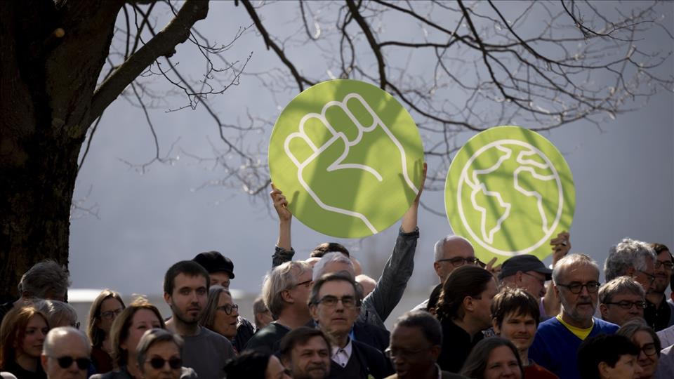 Poll: The 'Green Wave' Subsides In Switzerland
