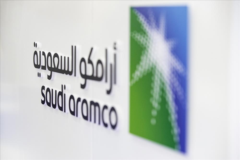 مذكرة تفاهم بين“أرامكو” و”سامسونج” لتوطين شبكات الجيل الخامس الصناعية بالسعودية