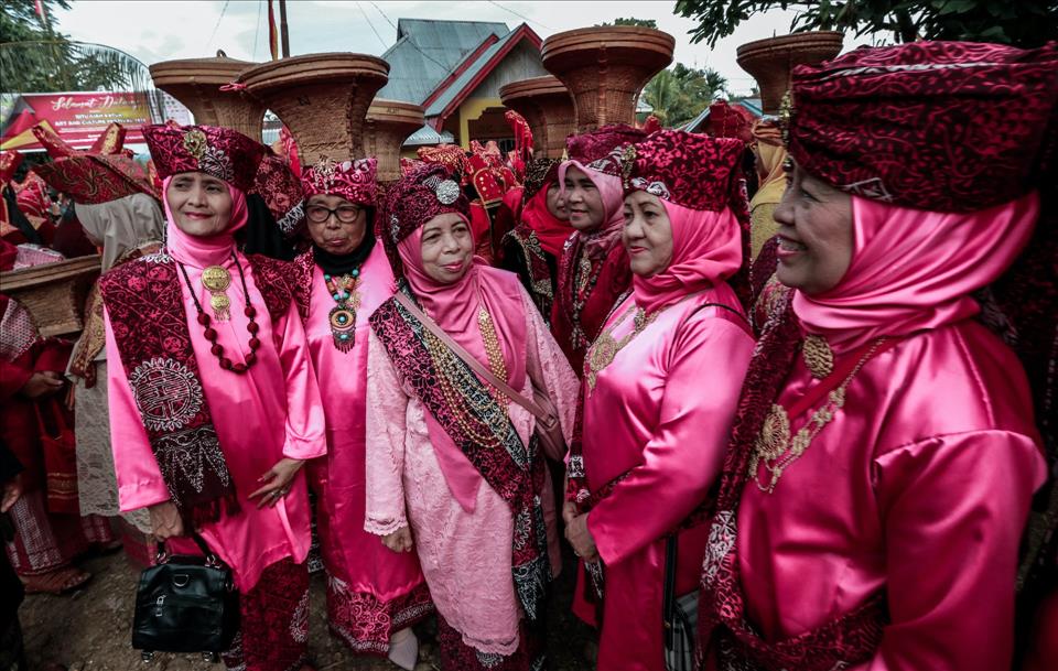 Friday Essay: Matrilineal Societies Exist Around The World  It's Time To Look Beyond The Patriarchy