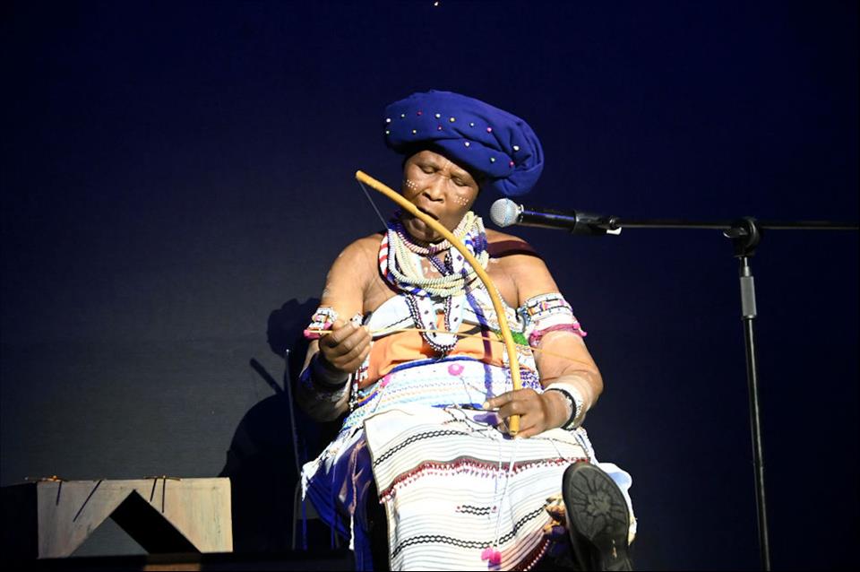 Bowscapes Review: Album Celebrates New Traditions In South Africa's Ancient Bow Music