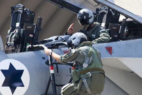 ردا على قرار نتنياهو.. المئات من طياري جيش الاحتلال يعلنون العصيان العسكري