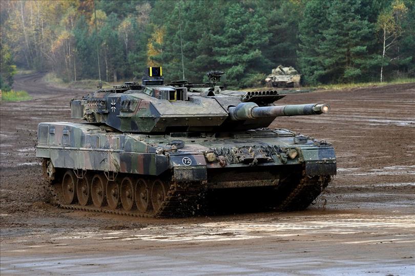 Germany's Scholz Confirms Ukraine Received 18 Leopard 2A6 Tanks