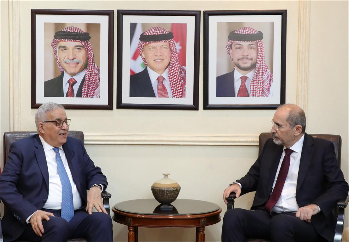 الصفدي يلتقي وزير الخارجية والمغتربين اللبناني