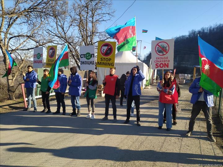 Peaceful Protest Of Azerbaijani Eco-Activists Continues On Lachin-Khankendi Road