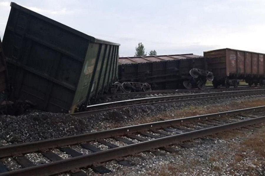 Freight Train Derails In U.S. Minnesota, Nearby Residents Asked To Evacuate