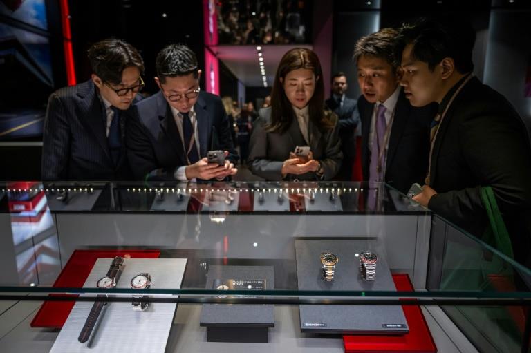 Swiss watchmakers counting the clock until Chinese tourists return