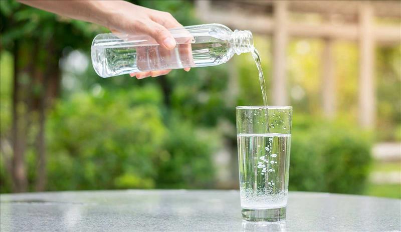 قلة شرب الماء تسبب آلام الظهر