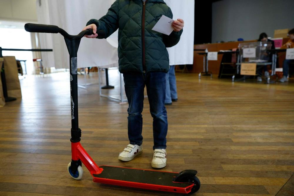 Paris Votes On Ban For Rental E-Scooters