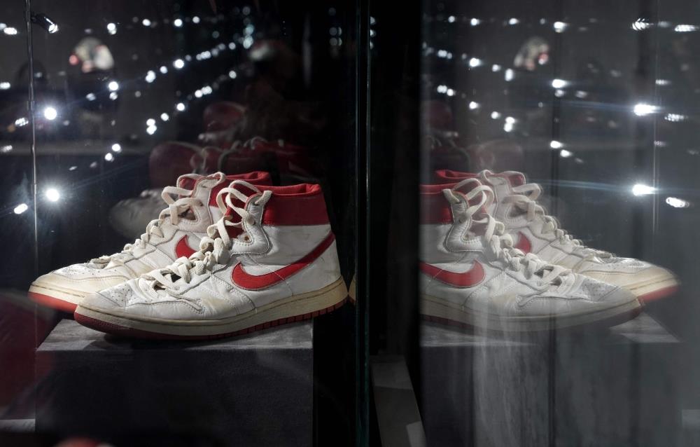 'Air' Hero Sonny Vaccaro Coaxed Nike Into Believing In Michael Jordan ...