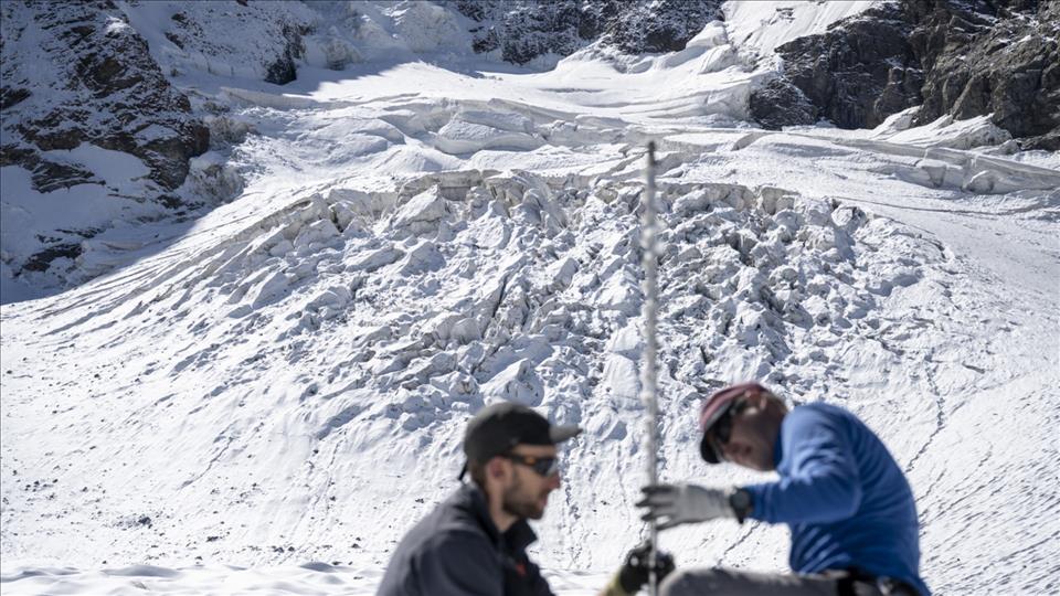 Der Schweiz droht 2023 eine weitere Rekordeisschmelze, sagt der Glaziologe