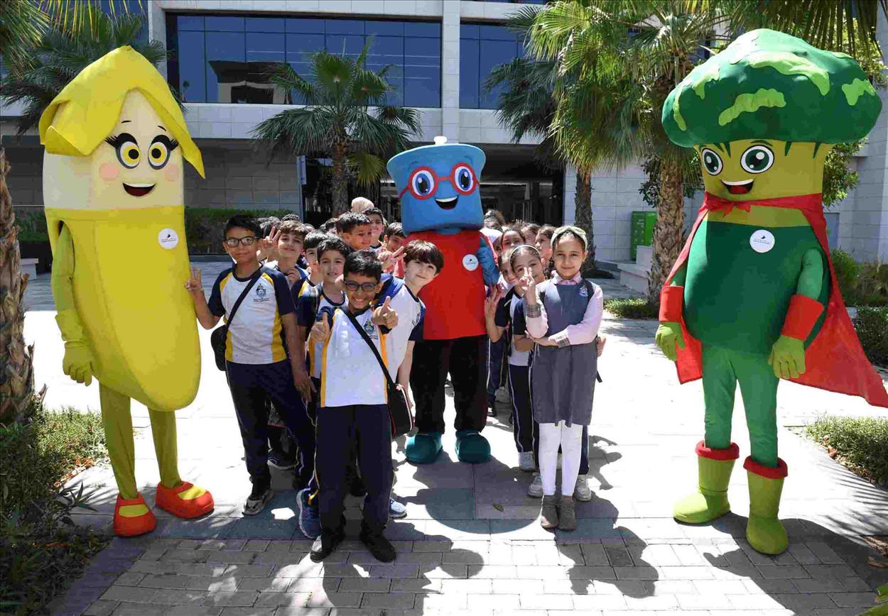 Dubai Municipality Organizes 'Food Safety Hero' Program For Schools To Raise Awareness On Safe Food Preparation