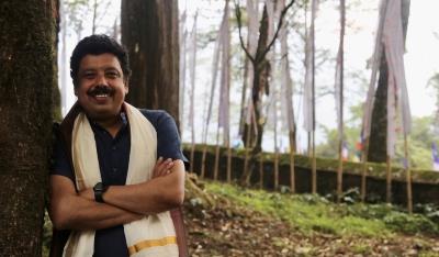 We Confuse Hinduism As Religion, It's Culture & Cluster Of Civilisations: Author Anand Neelakantan 