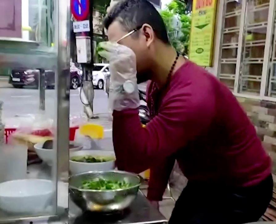 Vietnam Jails Noodle Vendor Who Parodied Salt Bae
