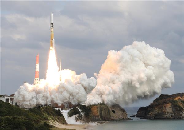 Japan Budget Cuts Ground Once-Proud Space Program