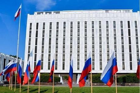 سفارة روسيا في واشنطن تعلق على رد الفعل الأمريكي على نقل أسلحة نووية إلى بيلاروس