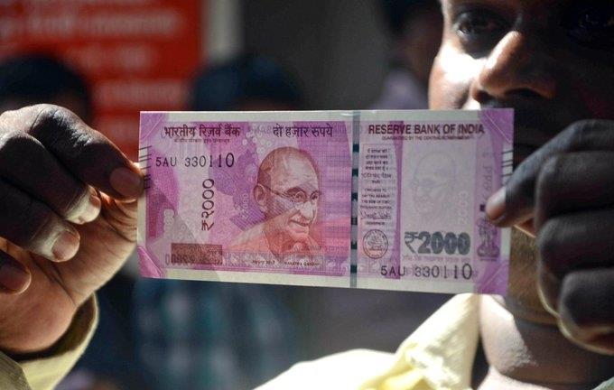  Delhi HC Dismisses PIL Against RBI, SBI Permitting Rs 2K Note Exchange Without ID Proof 