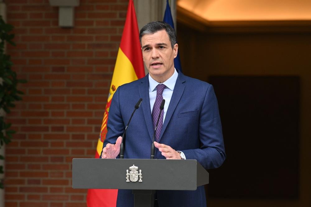 Spanish PM Calls Snap Elections After Local Poll Loss