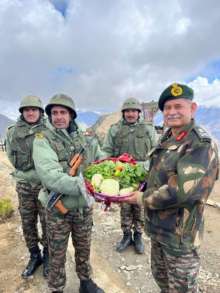  Northern Army Commander Visits Forward Areas In Kargil 