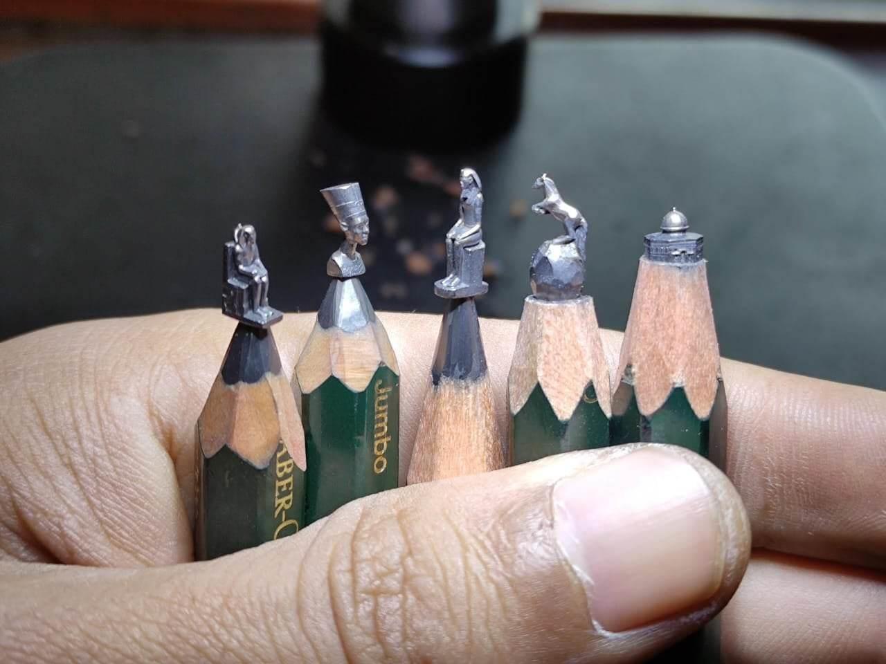 Egyptian Sculptor Carves Eye-Catching Objects On Pencil Tips