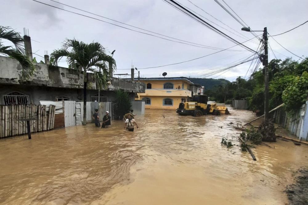 More Than 500 People Evacuated After Ecuador Floods