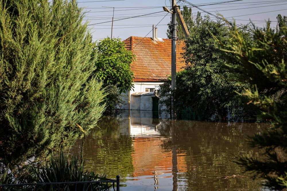 Ukraine Evacuates Thousands After Key Dam Destroyed